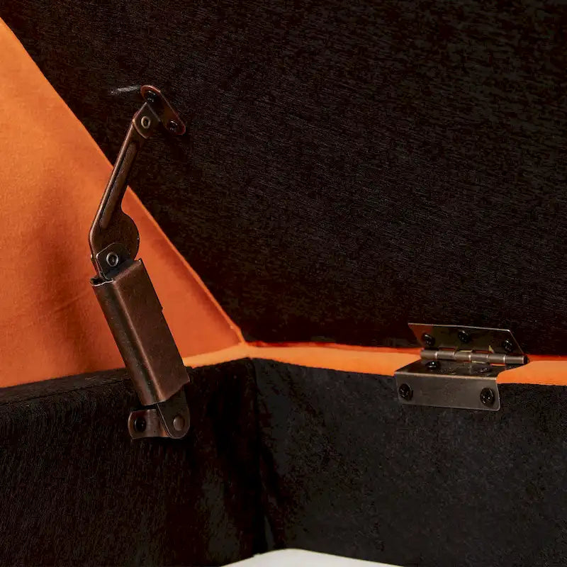 Panca contenitore per il letto con braccioli curvi e gambe in legno massello