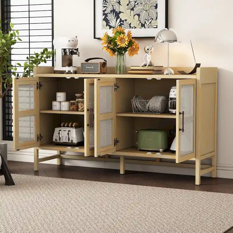 Credenza rustica con ante decorative in rattan